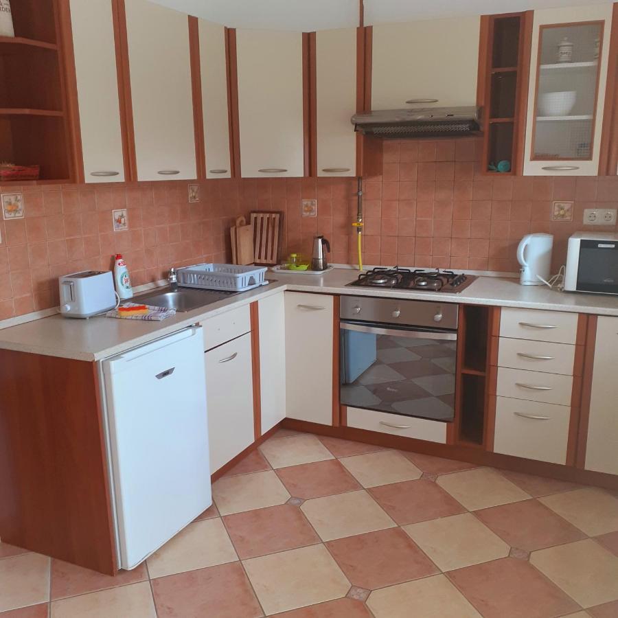 Petra Apartmanház Kehidakustány Exterior foto